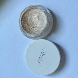 Rms beauty magic luminizer